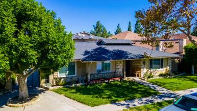 Main picture of 2713 W Juniper St