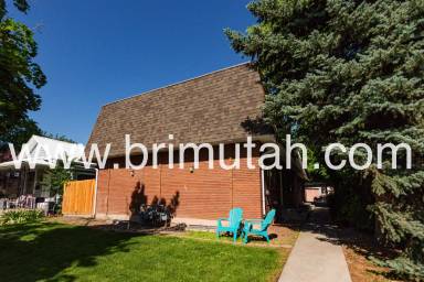 Main picture of 2291 S Windsor St
