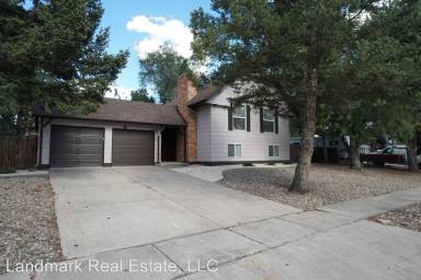 Main picture of 924 Magnolia St