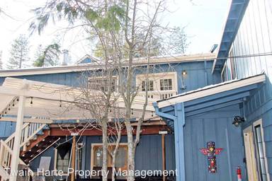 Main picture of 18665 Columbia Dr