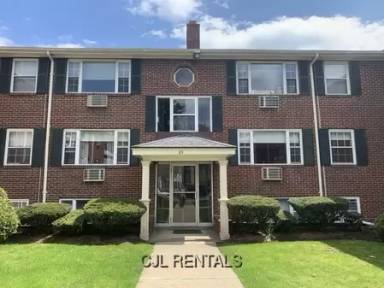 Main picture of 69 Grove St