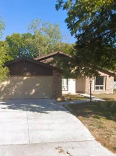 Main picture of 2915 Alan Shepard Dr
