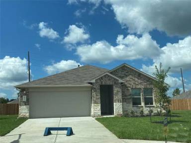 Main picture of 20112 Leaf River Cir