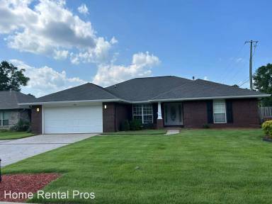 Main picture of 1900 Larkspur Cir