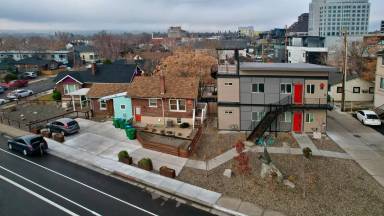 Main picture of 451 Holcomb Ave