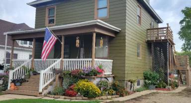Main picture of 501 1/2 E Madison St