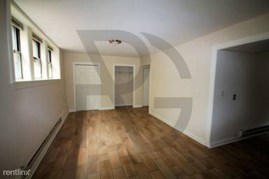 Main picture of 3720 1/2 N Pine Grove Ave