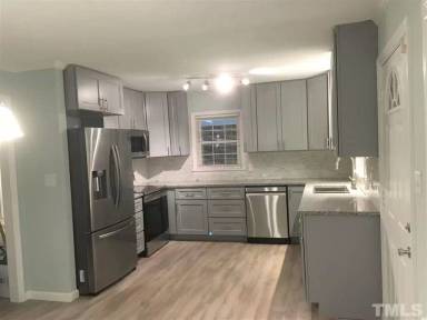 Main picture of 4005 Chaucer Dr