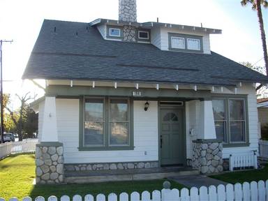Main picture of 194 S Pine St