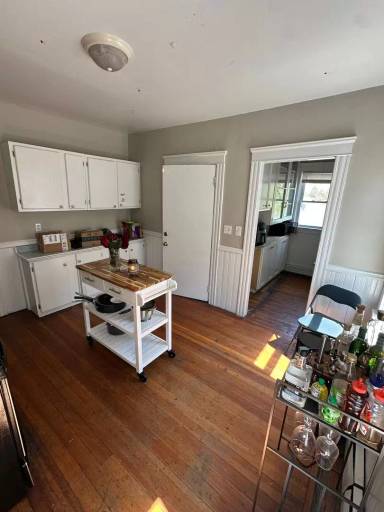 Main picture of 39 Pembroke Ave