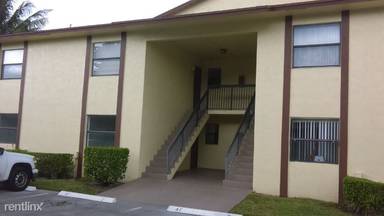 Main picture of 10036 Winding Lake Rd