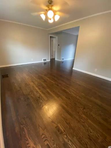 Main picture of 3109 NE 55th St
