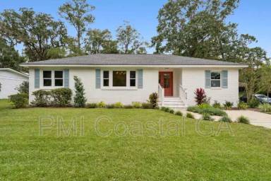 Main picture of 630 Lee Blvd