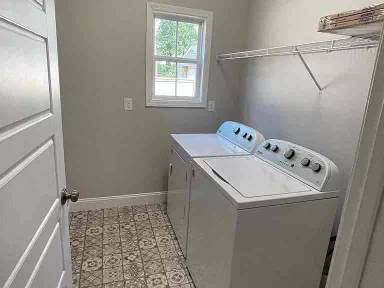 Main picture of 5 Lombard Ln