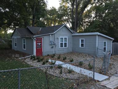 Main picture of 7720 Elm Ave