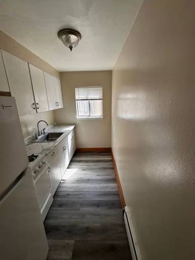 Main picture of 1863-1891 7th St E Apartments