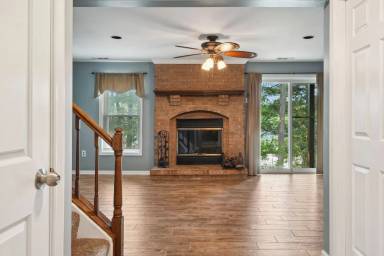 Main picture of 9 Alderleaf Ct