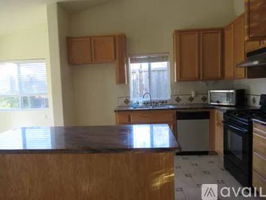 Main picture of 405 Donner Ct