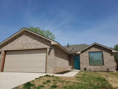 Main picture of 4417 NW 16th Pl