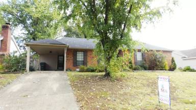 Main picture of 2940 Christoval St