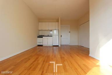 Main picture of 1050 W George St