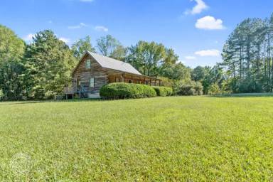 Main picture of 691 Ronald Tharrington Rd