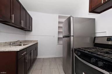 Main picture of 7118 S East End Ave