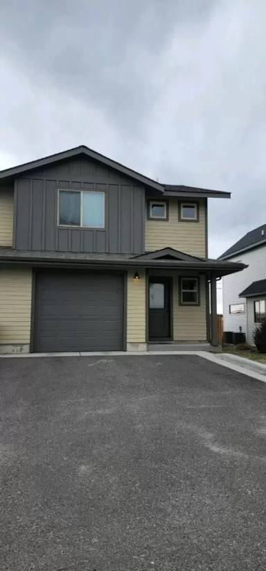 Main picture of 3355 Fen Way - A