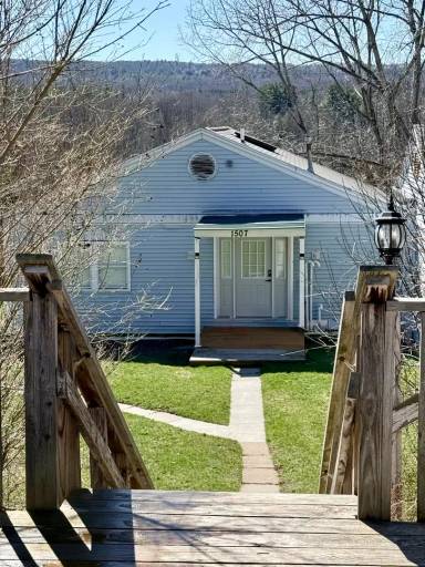 Main picture of 1507 Slaterville Rd