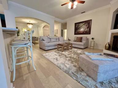 Main picture of 1221 Chickadee Cir