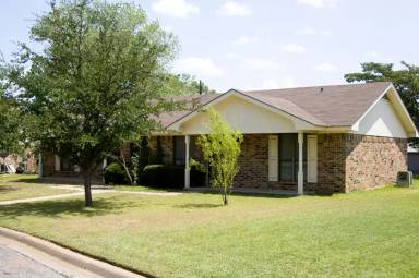 Main picture of 125 Willow Ln