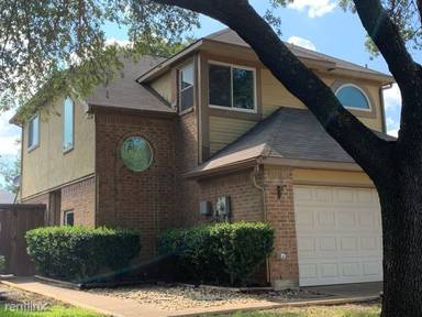 Main picture of 4925 Tree Top Ln