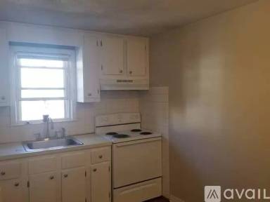 Main picture of 83 Pleasant St