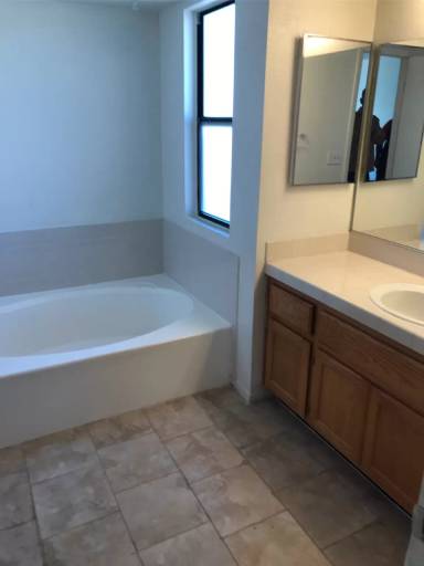 Main picture of 6641 Chardonay Way