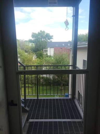 Main picture of 5542 W Leland Ave