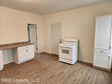 Main picture of 1129 W Hayes Ave