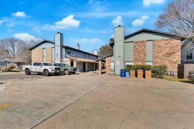 Main picture of 1320 Southport Drive - D