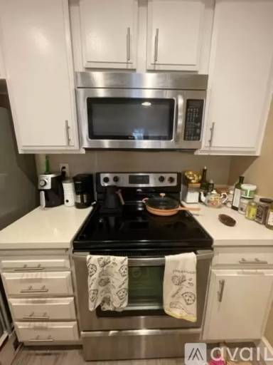 Main picture of 740 N Kings Rd
