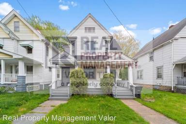 Main picture of 1414 E 110th St