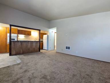 Main picture of 1345 High St