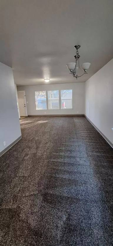 Main picture of 3435-3437 SE 3rd St