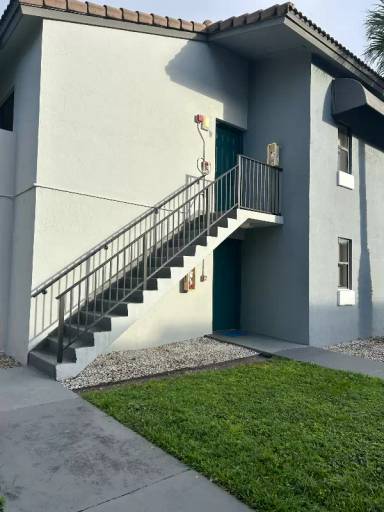 Main picture of 7160 NW 179th St