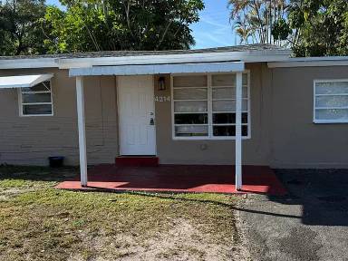 Main picture of 4214 SW 49th Ct