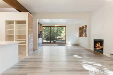 Main picture of 165 Gopher Rd