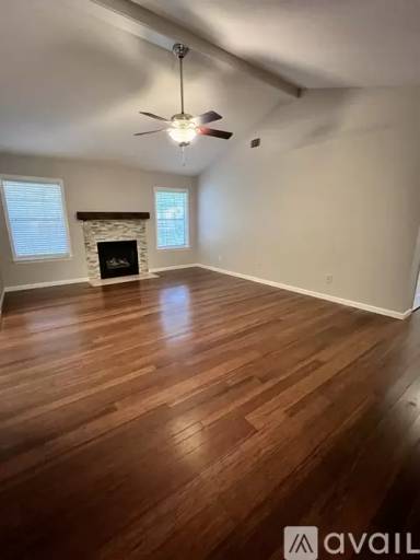Main picture of 1048 Highland Blvd