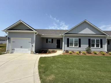 Main picture of 105 Berkshire Cir