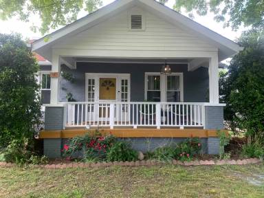 Main picture of 1405 Woodland St