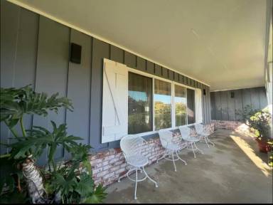 Main picture of 10420 Greenview Dr