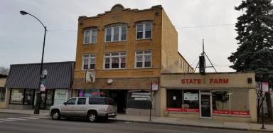 Main picture of 5427 W Addison St