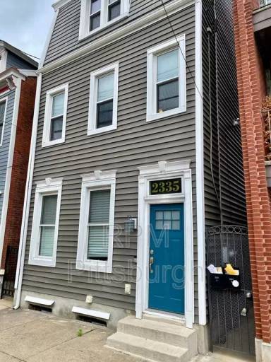 Main picture of 2335 Sarah St